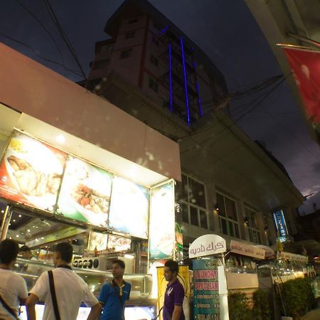 Sky Suites Bangkok Extérieur photo